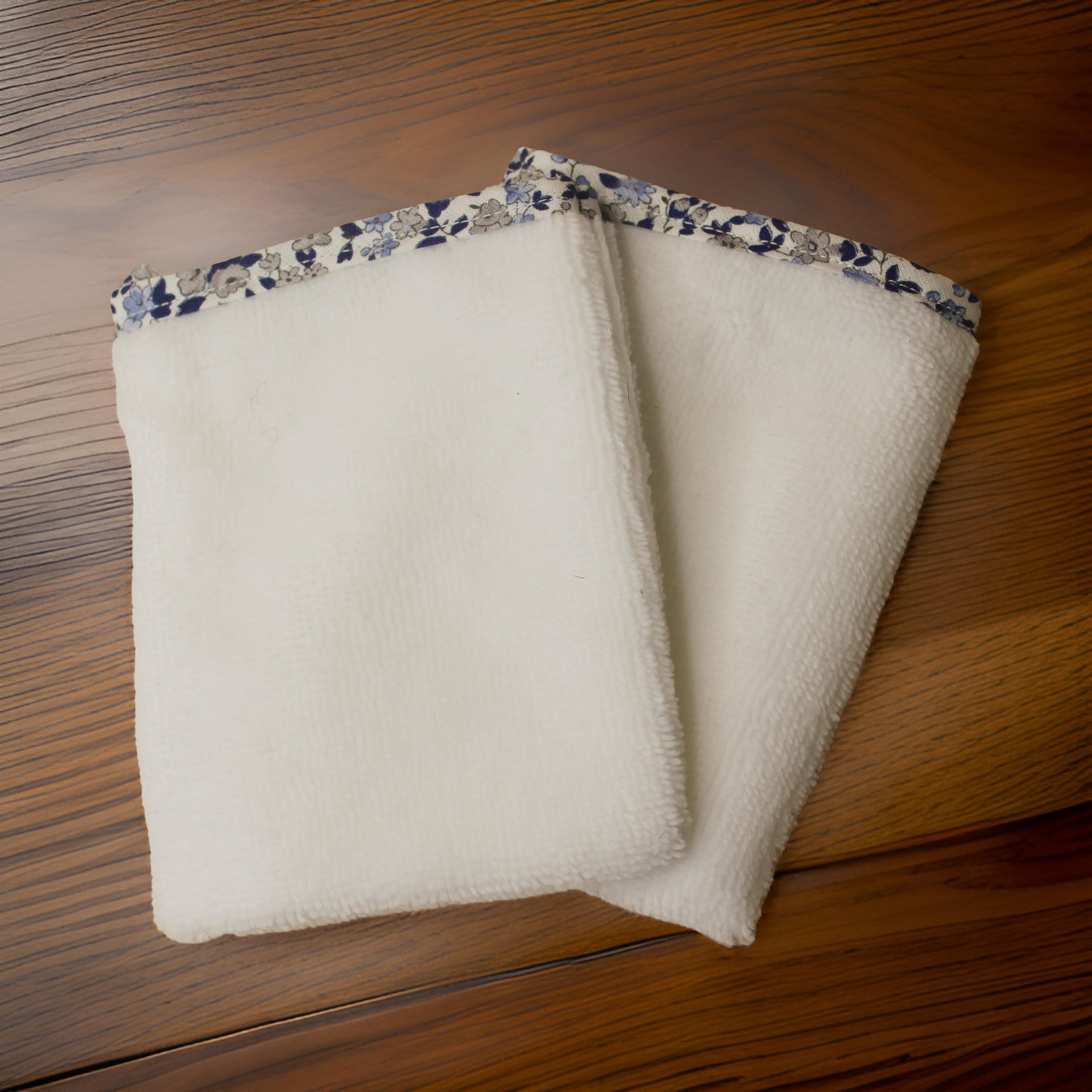 Gants tout doux - micro éponge blanche et biais - Lot de 2 Les Mimines d'Amélie