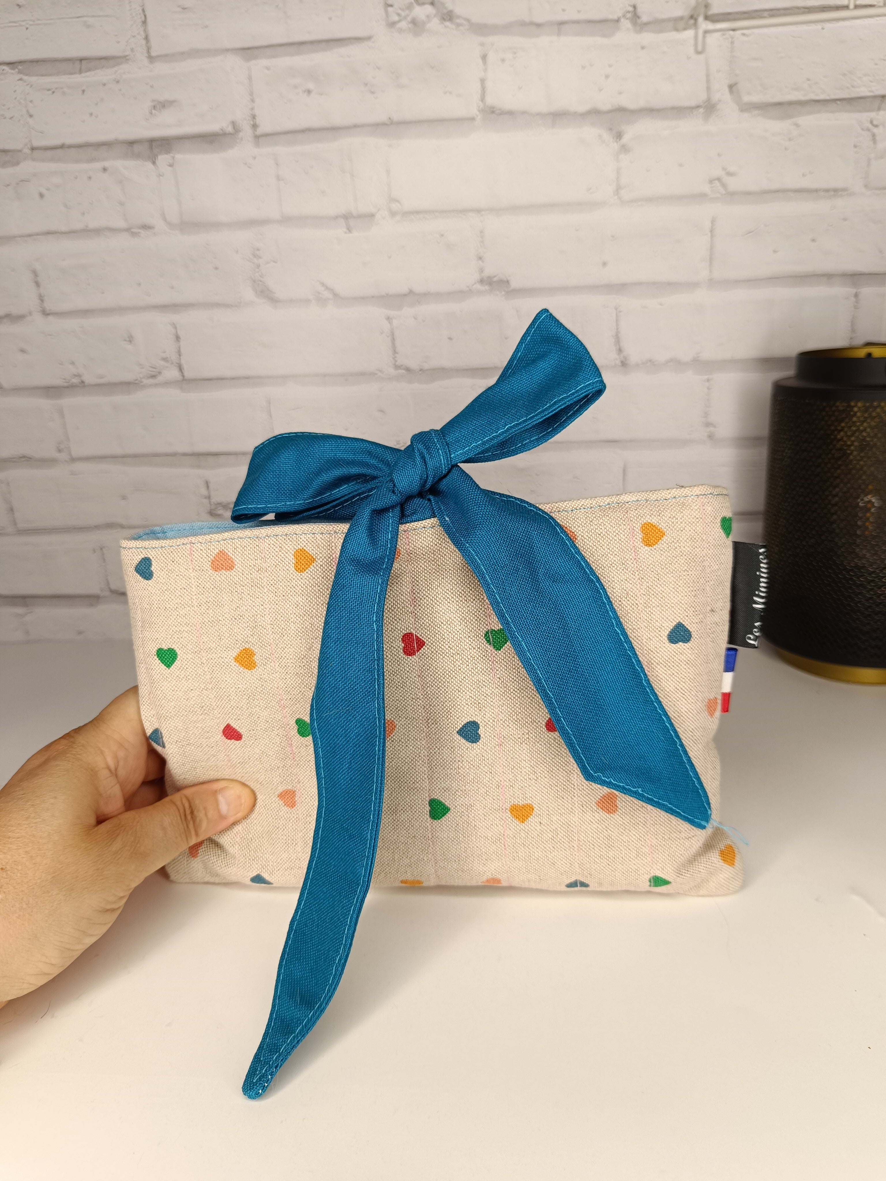 Pochette à livre / liseuse / tablette / iPad avec gros nœud - Petit modèle Les Mimines d'Amélie