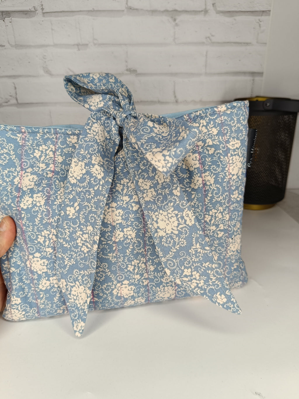 Pochette à livre / liseuse / tablette / iPad avec gros nœud - Petit modèle Les Mimines d'Amélie
