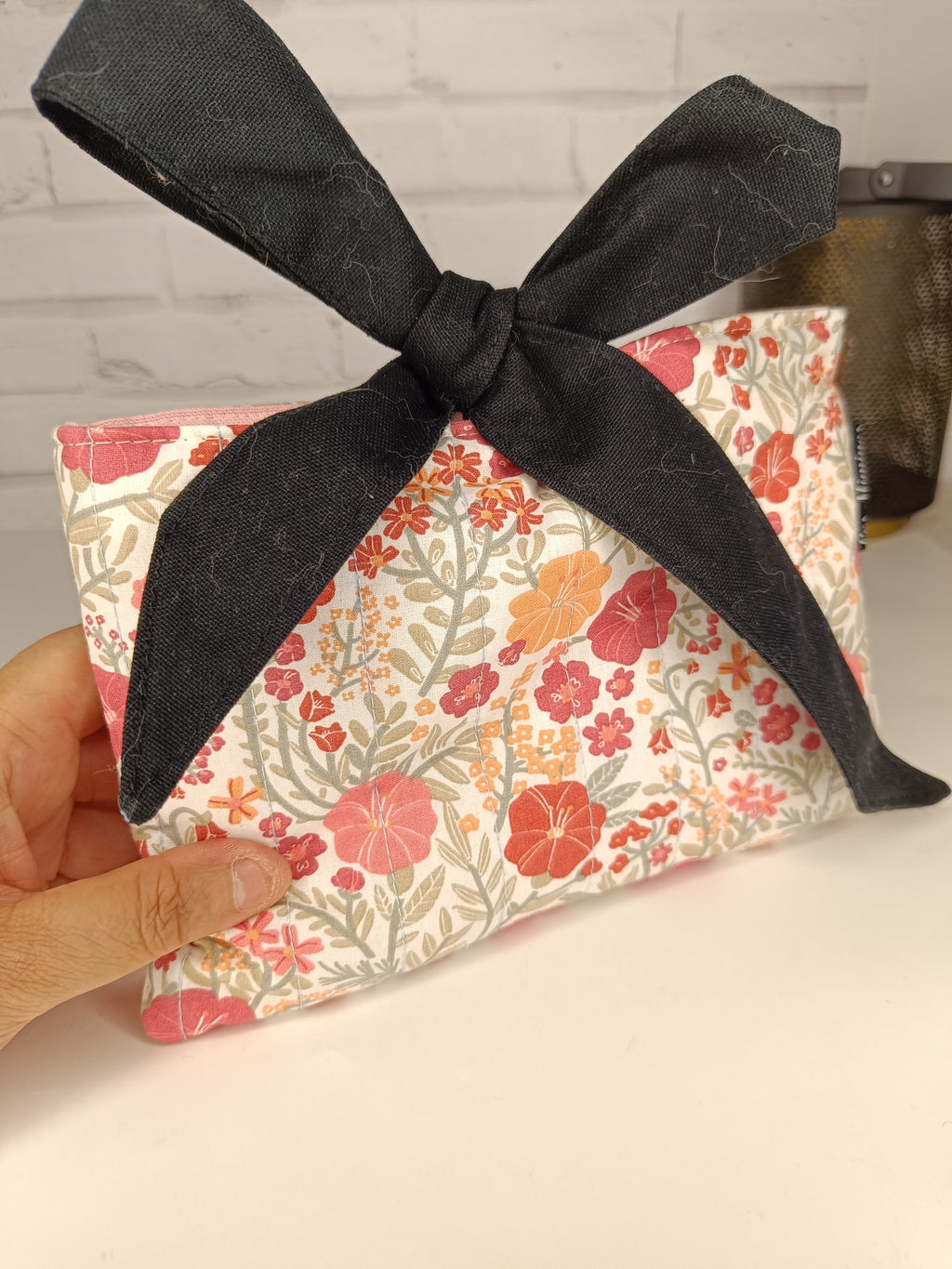 Pochette à livre / liseuse / tablette / iPad avec gros nœud - Petit modèle Les Mimines d'Amélie