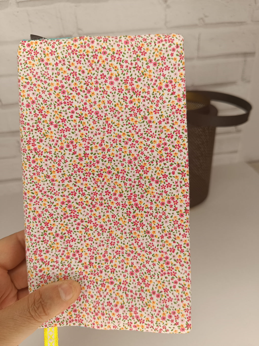 Couverture de livre ajustable en tissu - Petit modèle Les Mimines d'Amélie