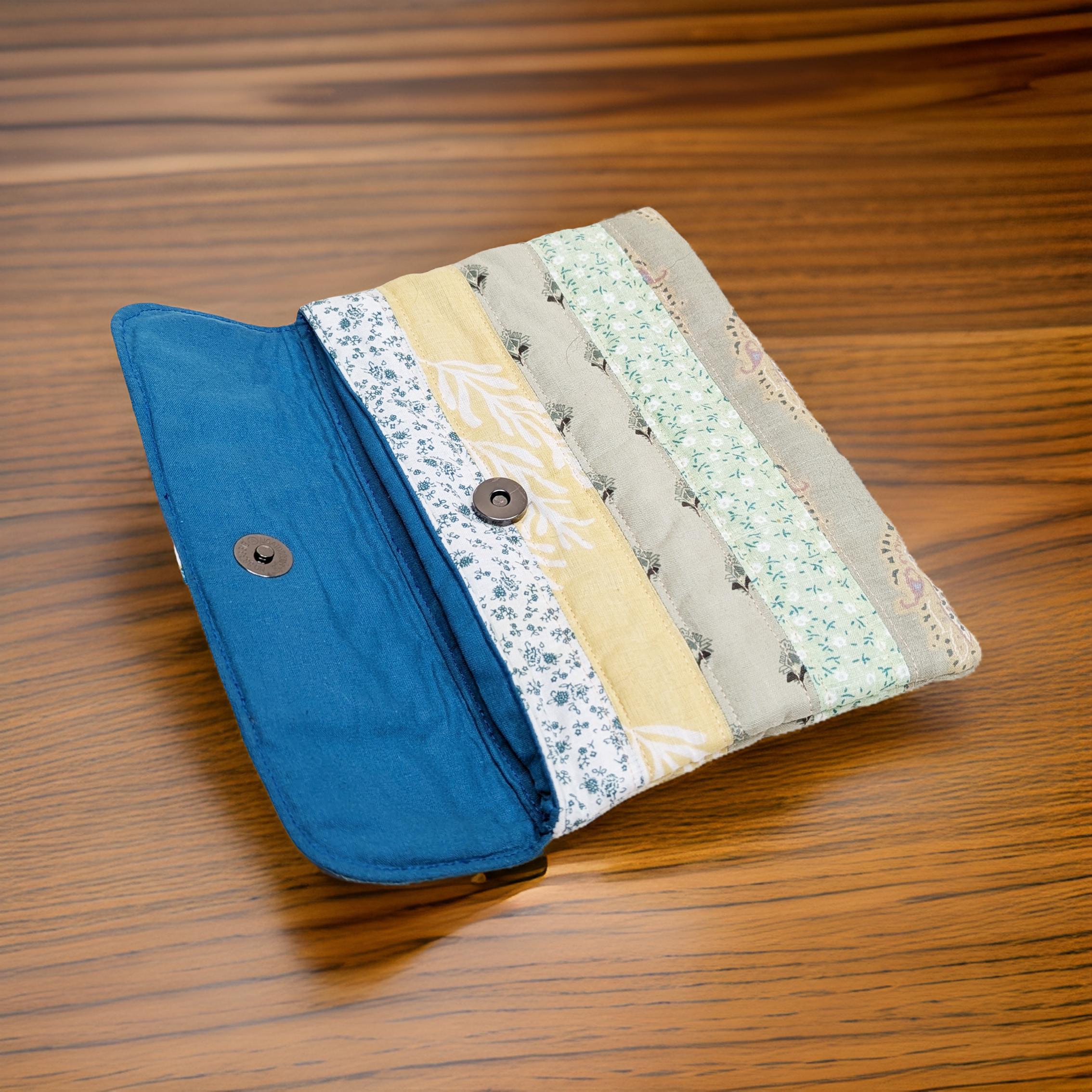 Pochette patchwork matelassée bouton magnétique - suédine Les Mimines d'Amélie