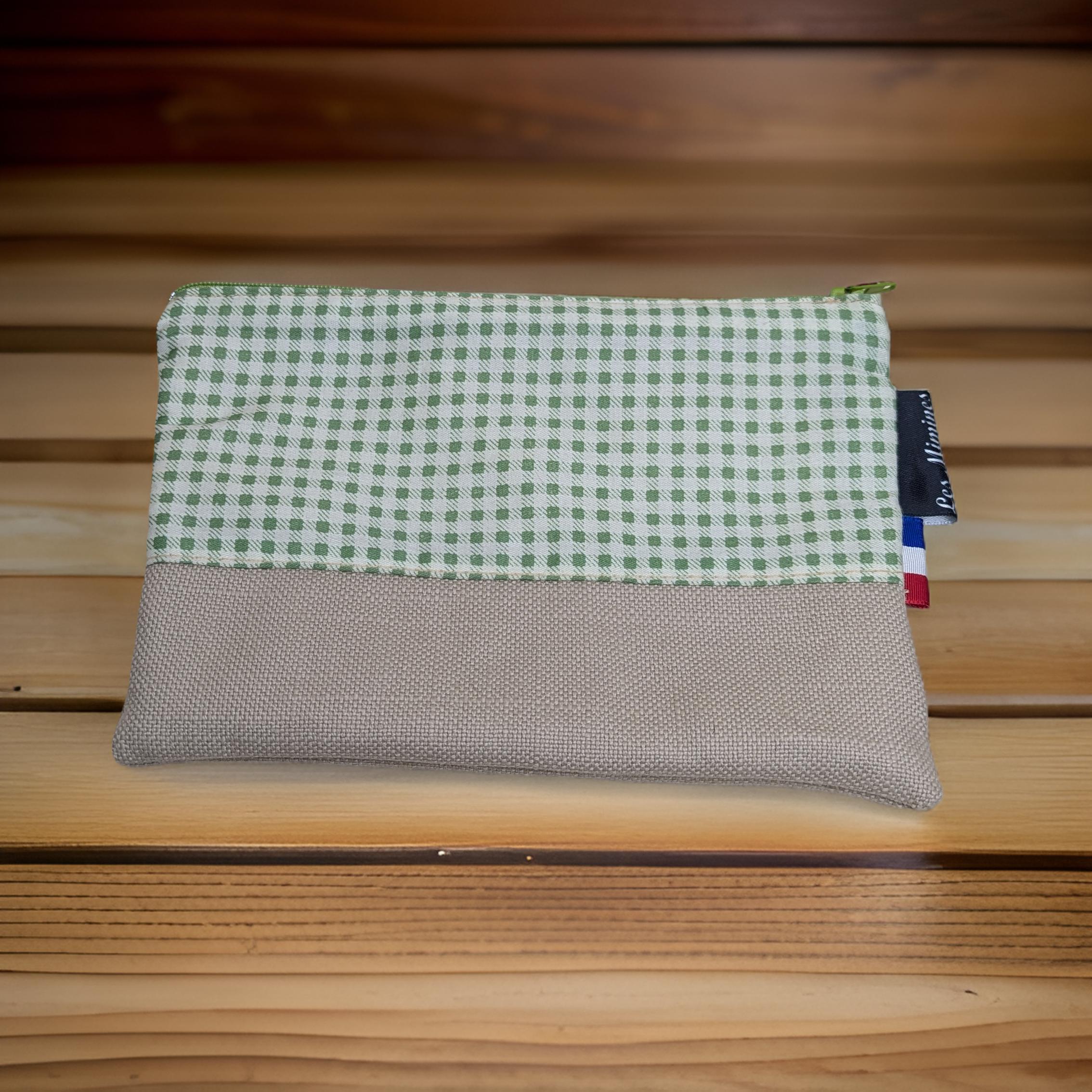 Trousse 13*19.5 cm - lin et carreaux verts Les Mimines d'Amélie