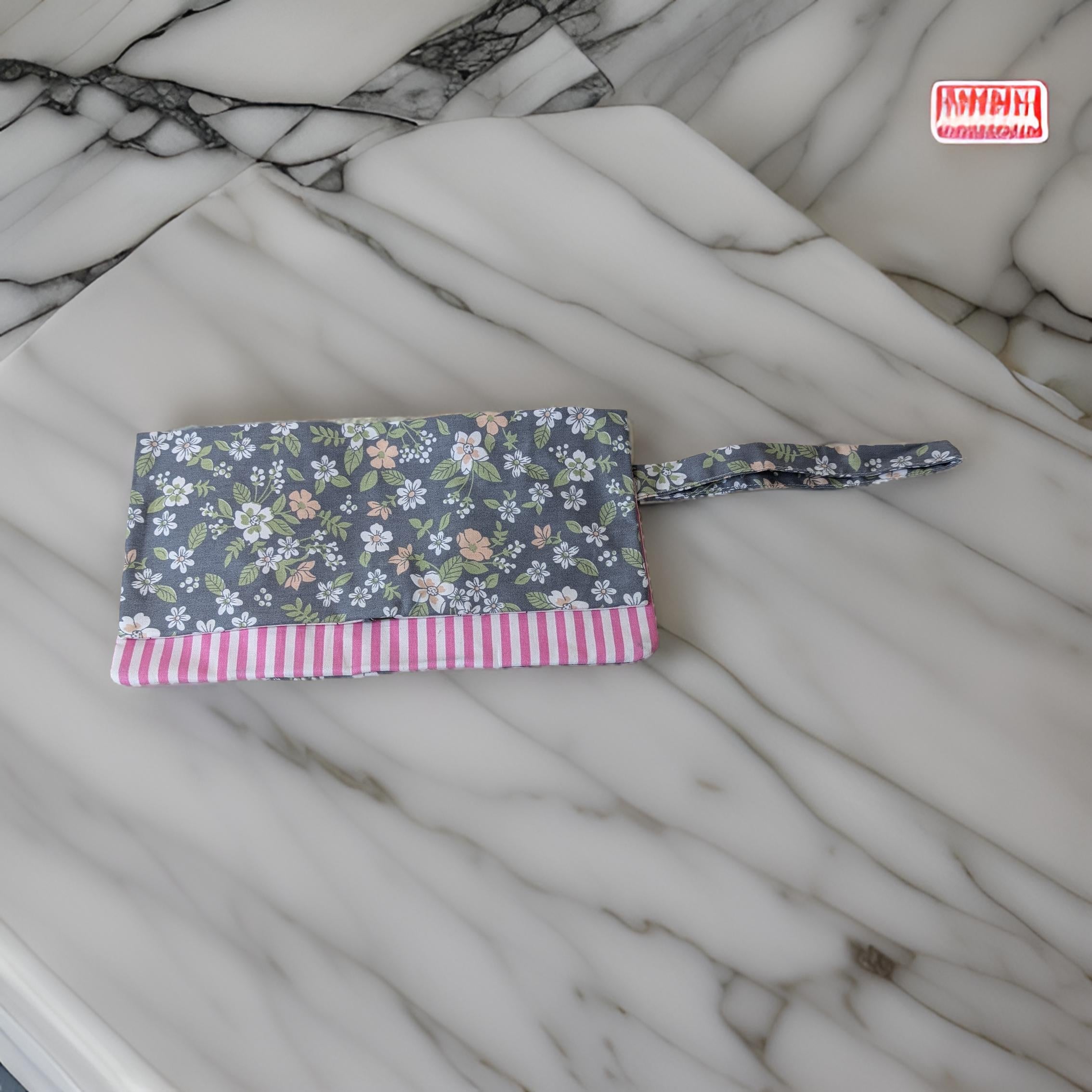 Pochette look vintage - bouton pression magnétique Les Mimines d'Amélie