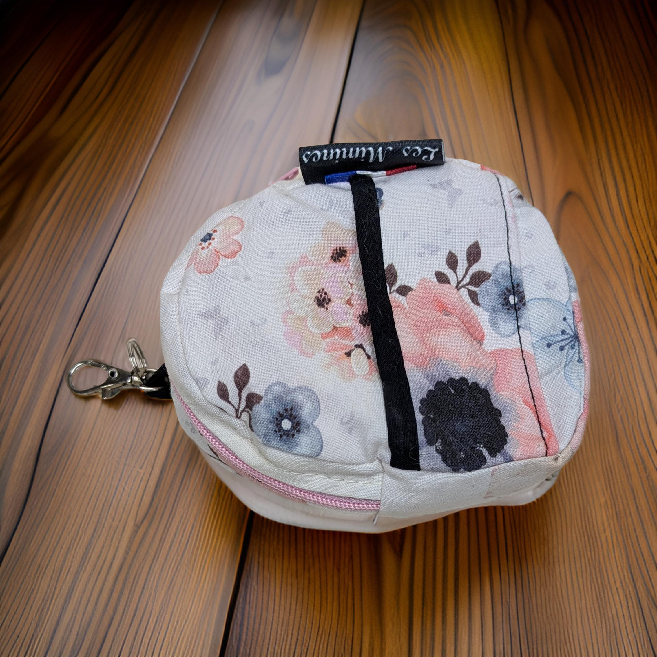 Mini sac à dos porte monnaie - range écouteurs - 9*8 cm Les Mimines d'Amélie