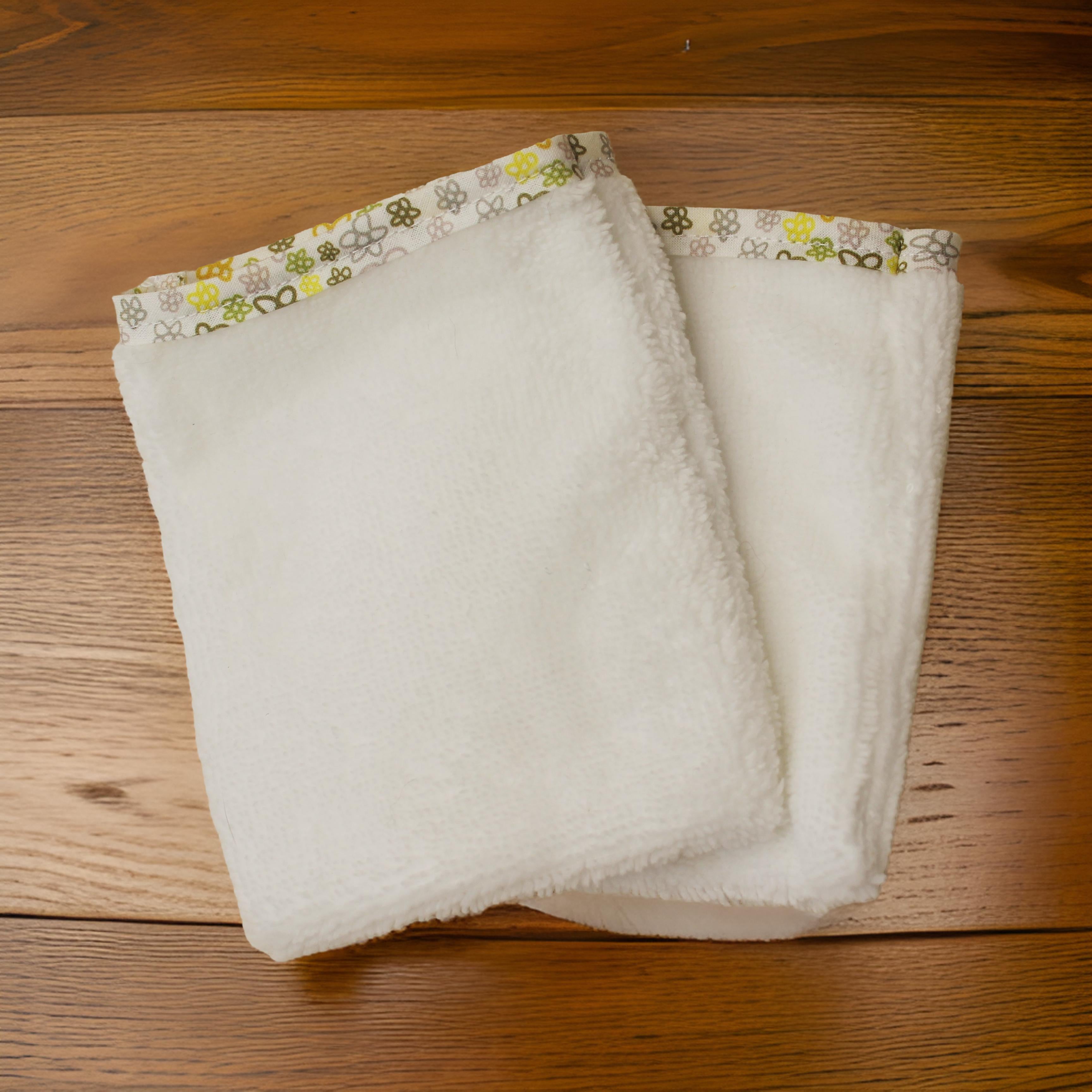 Gants tout doux - micro éponge blanche et biais - Lot de 2 Les Mimines d'Amélie
