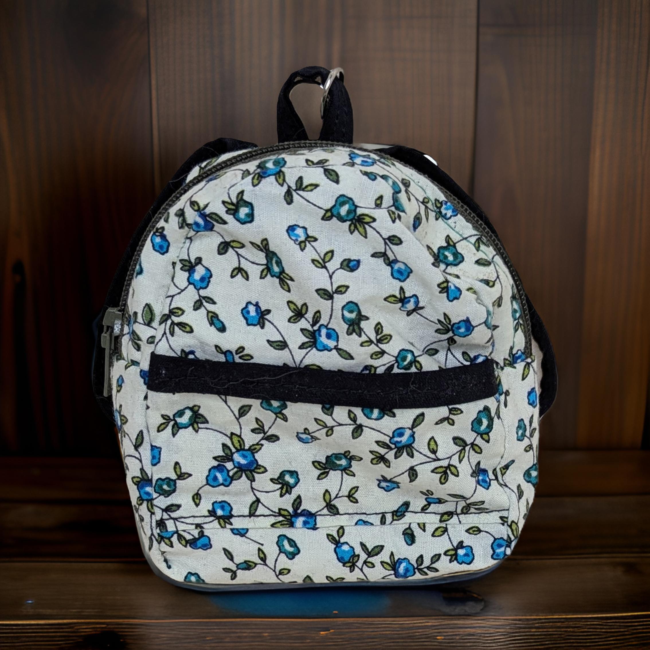 Mini sac à dos porte monnaie - range écouteurs - 9*8 cm Les Mimines d'Amélie